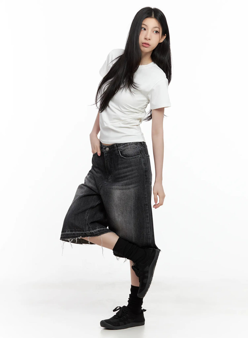 Distressed Washed Denim Jorts CU530