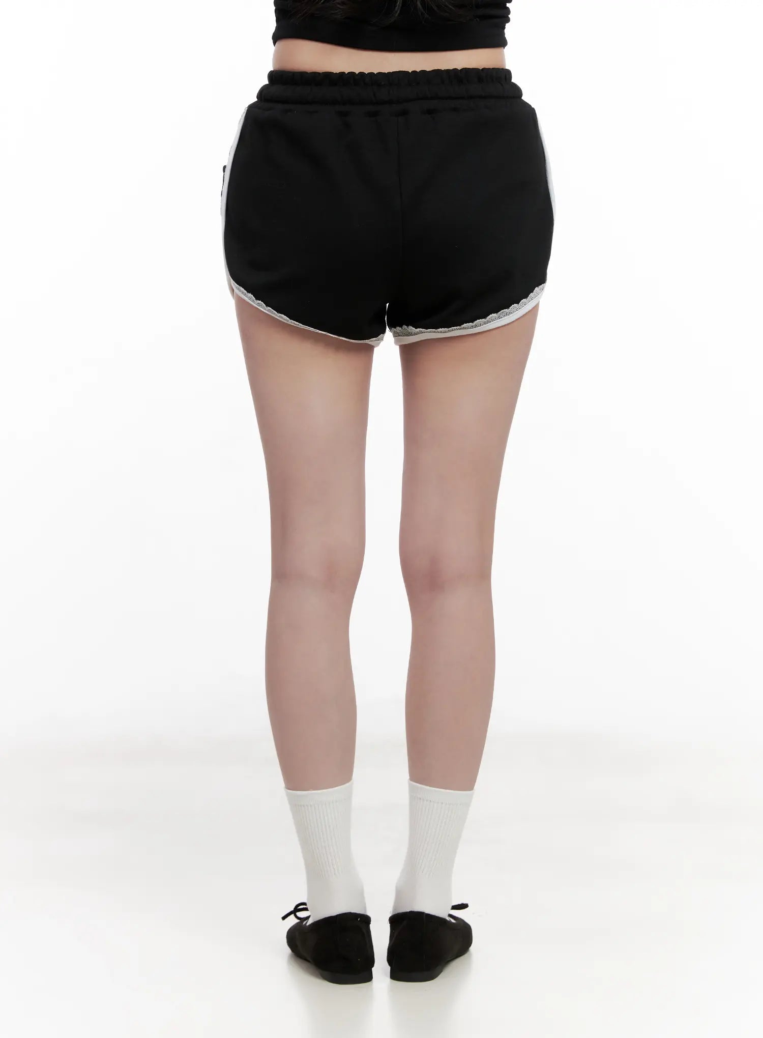 Contrast Lace-Trim Shorts CL516