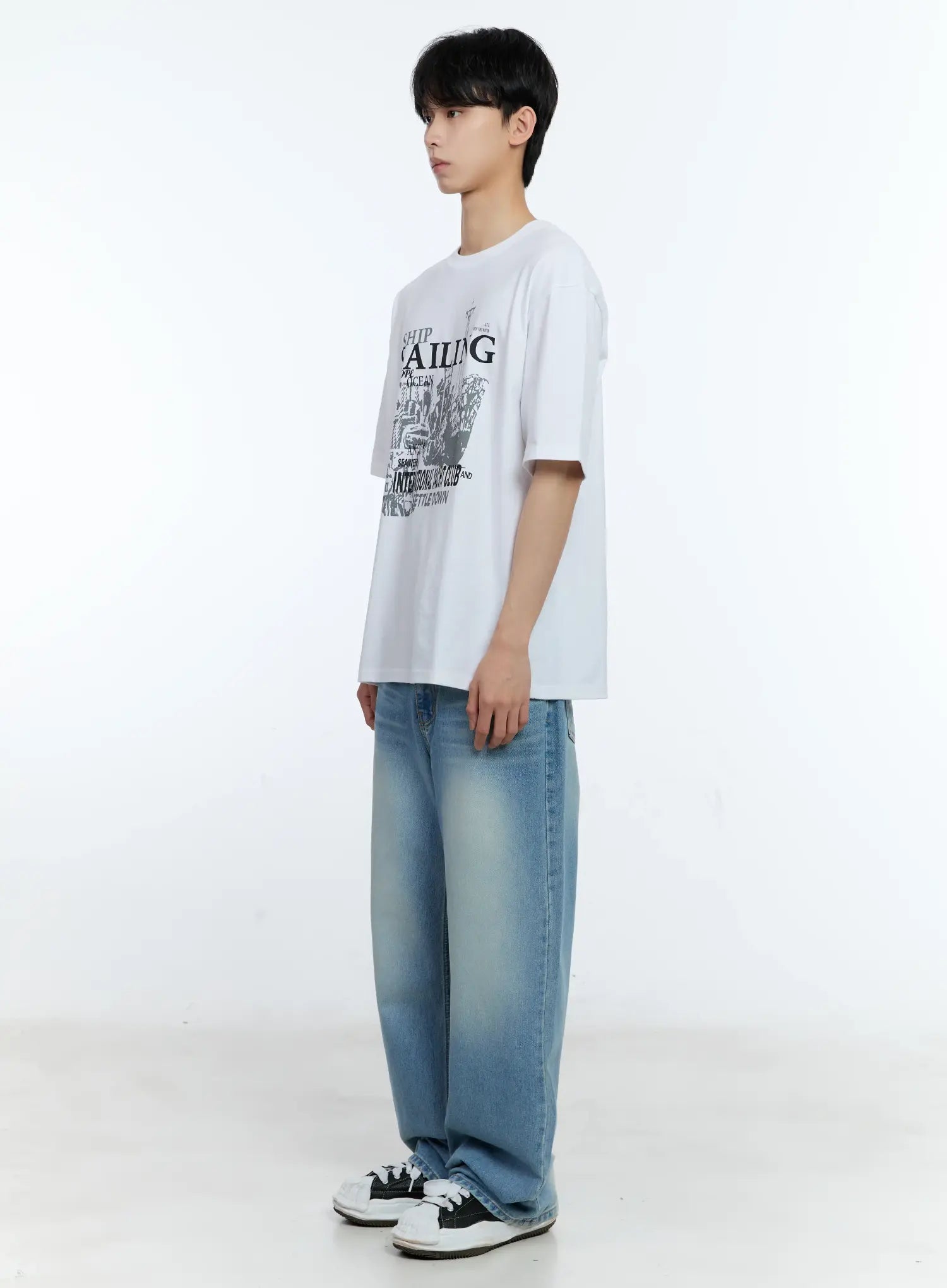 Men's Washed Wide-Leg Jeans IL529