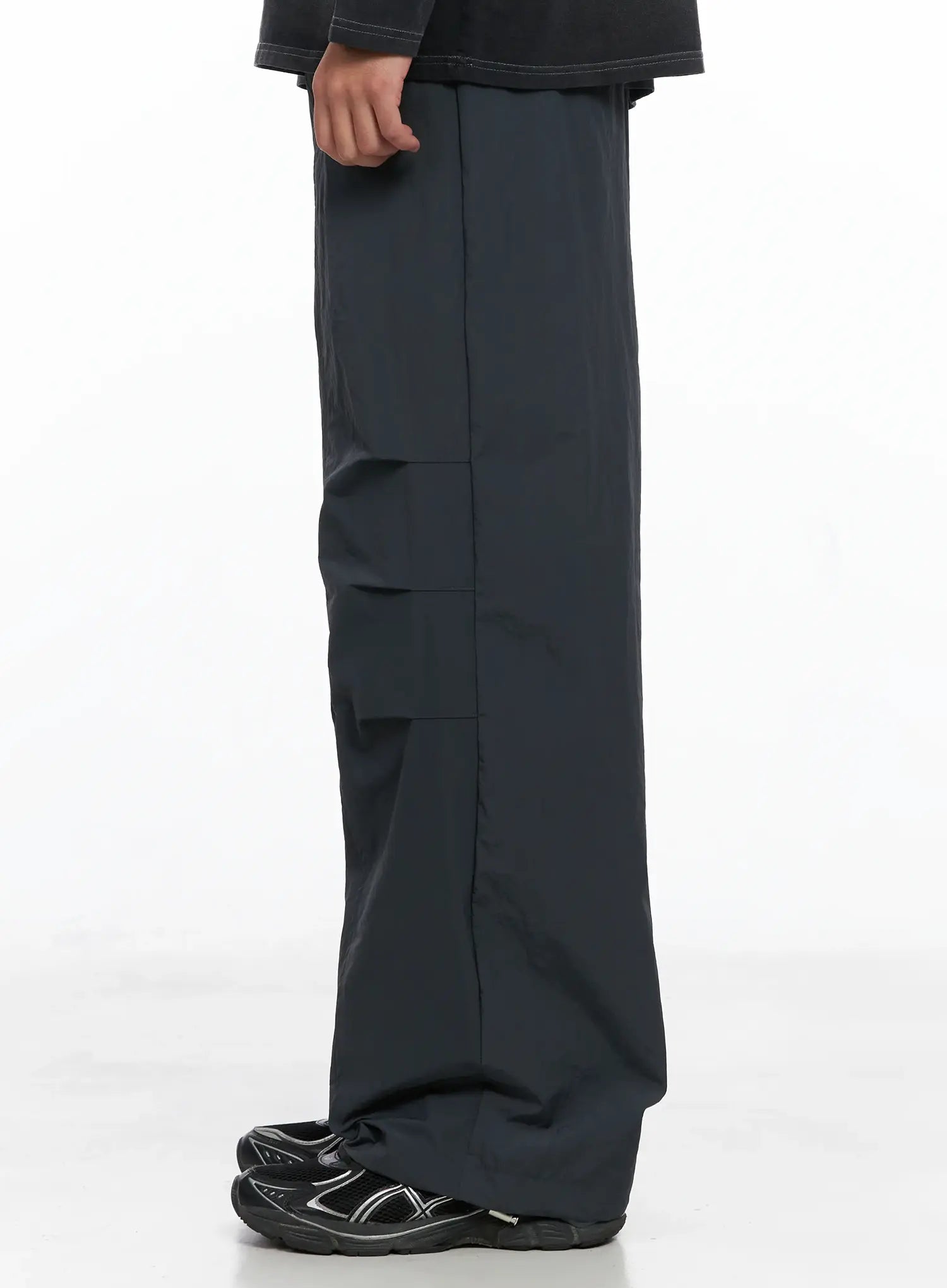 Men's Parachute Pants IG529