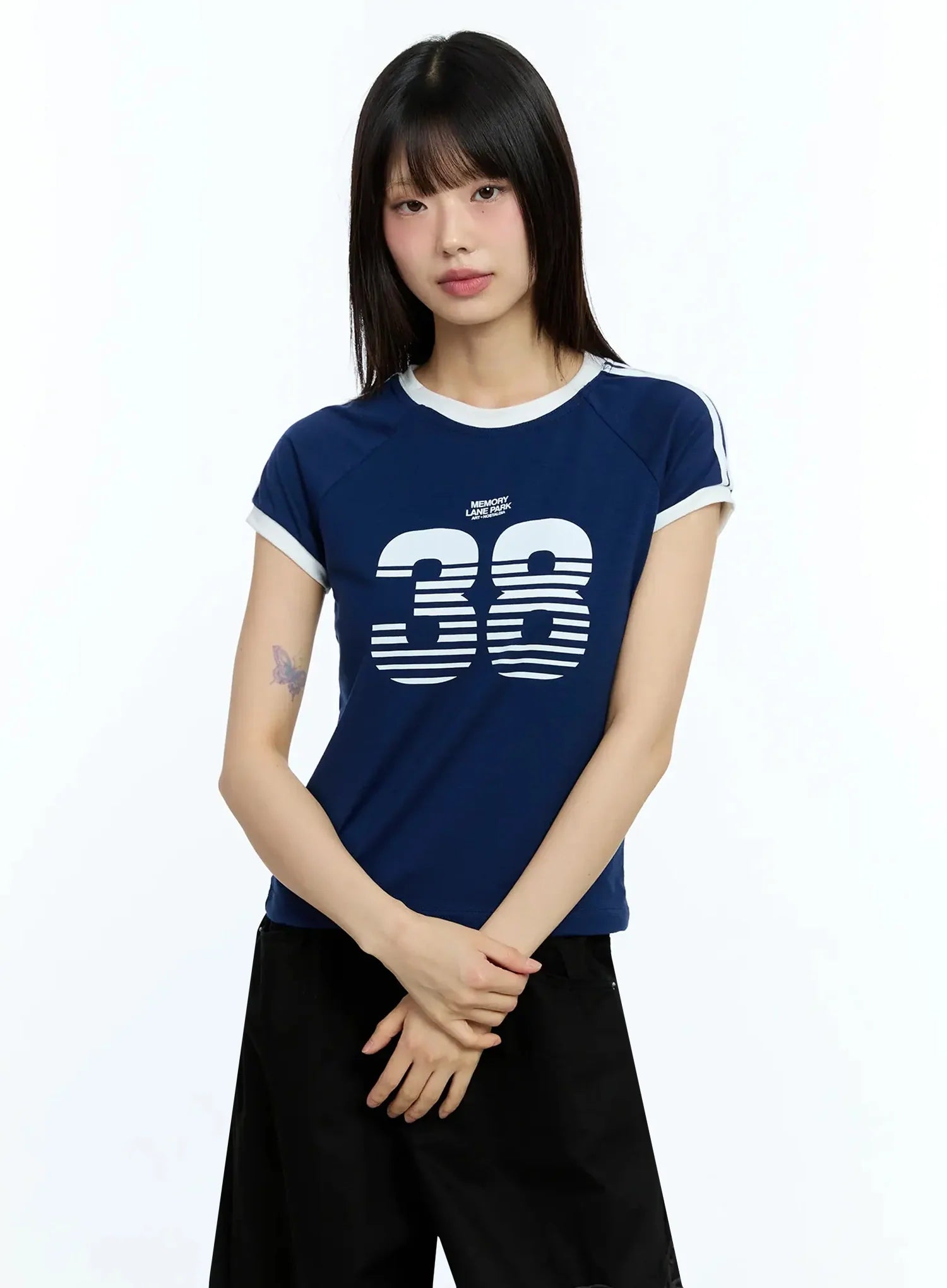 Graphic Two-Tone Tee IU523