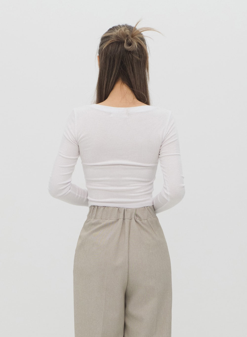 Scoop Neck Long Sleeve T Shirt with Front Buttons CM2