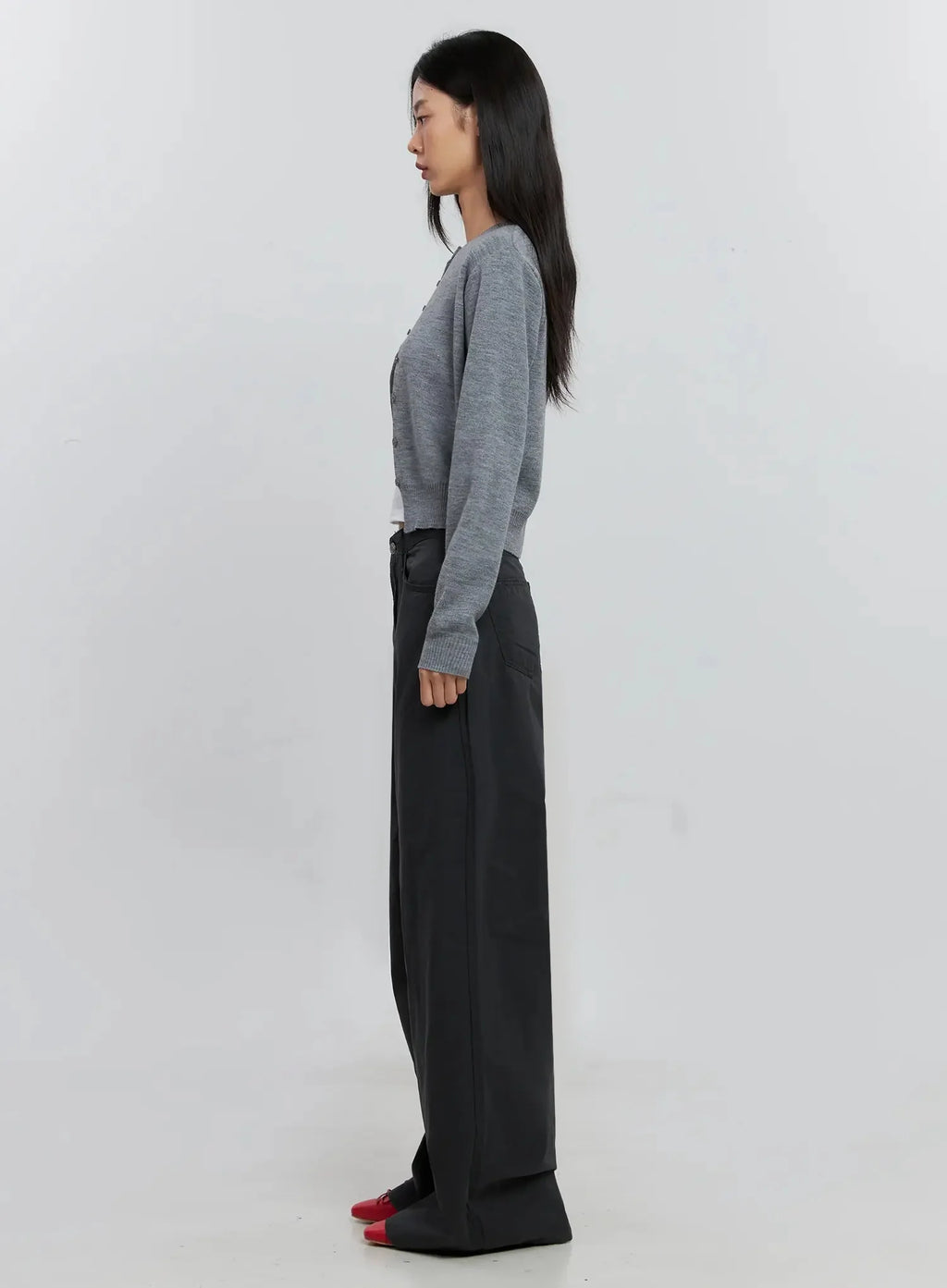 Classic Button-up Cardigan IS515