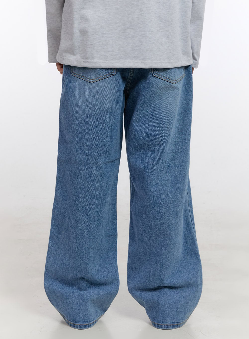 Men's Straight-Leg Jeans IM525