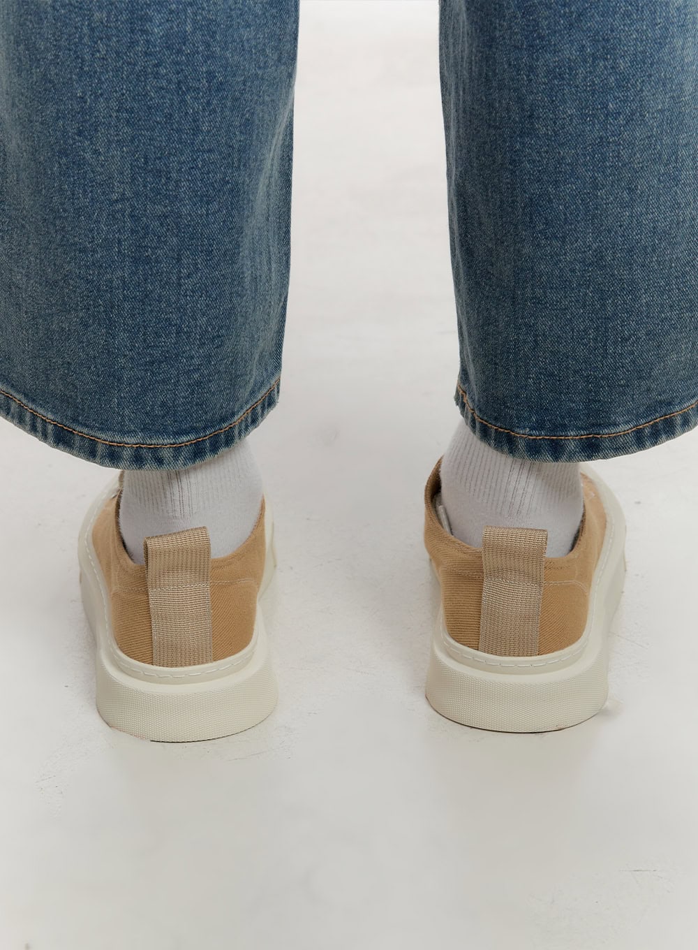 Men's Square Lace-Up Sneakers IA504