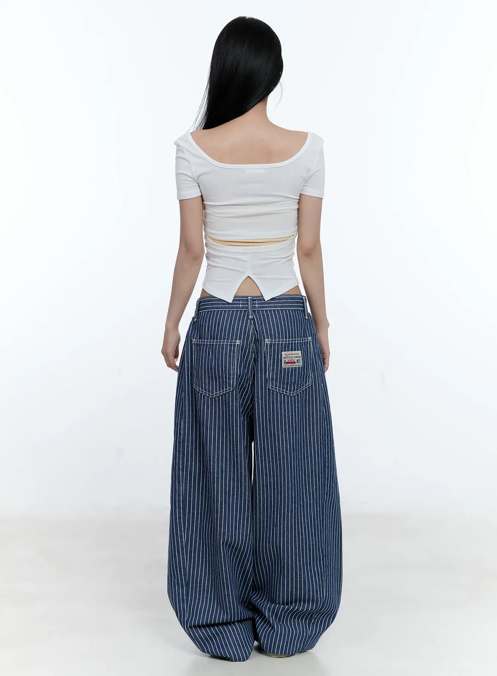 Square-Neck Crop Top CL530