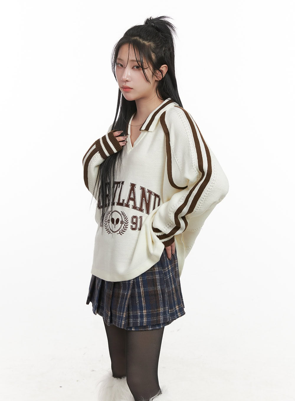 Portland Embroidered Collared Sweater CJ516