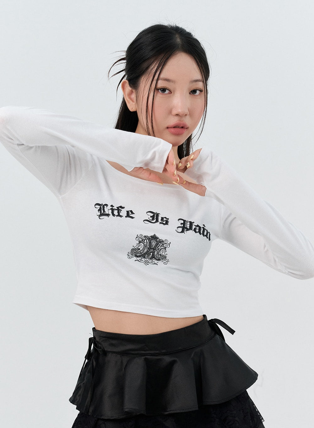 Graphic Crop Long Sleeve Tee IS306