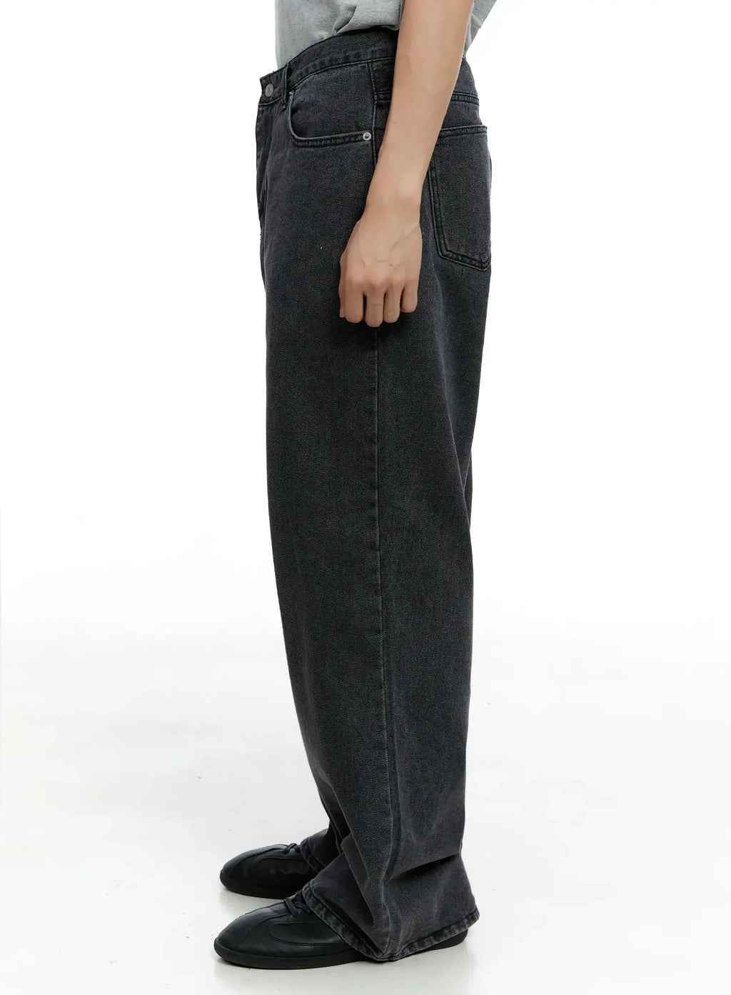 Men's Classic Wide-Leg Jeans IG520