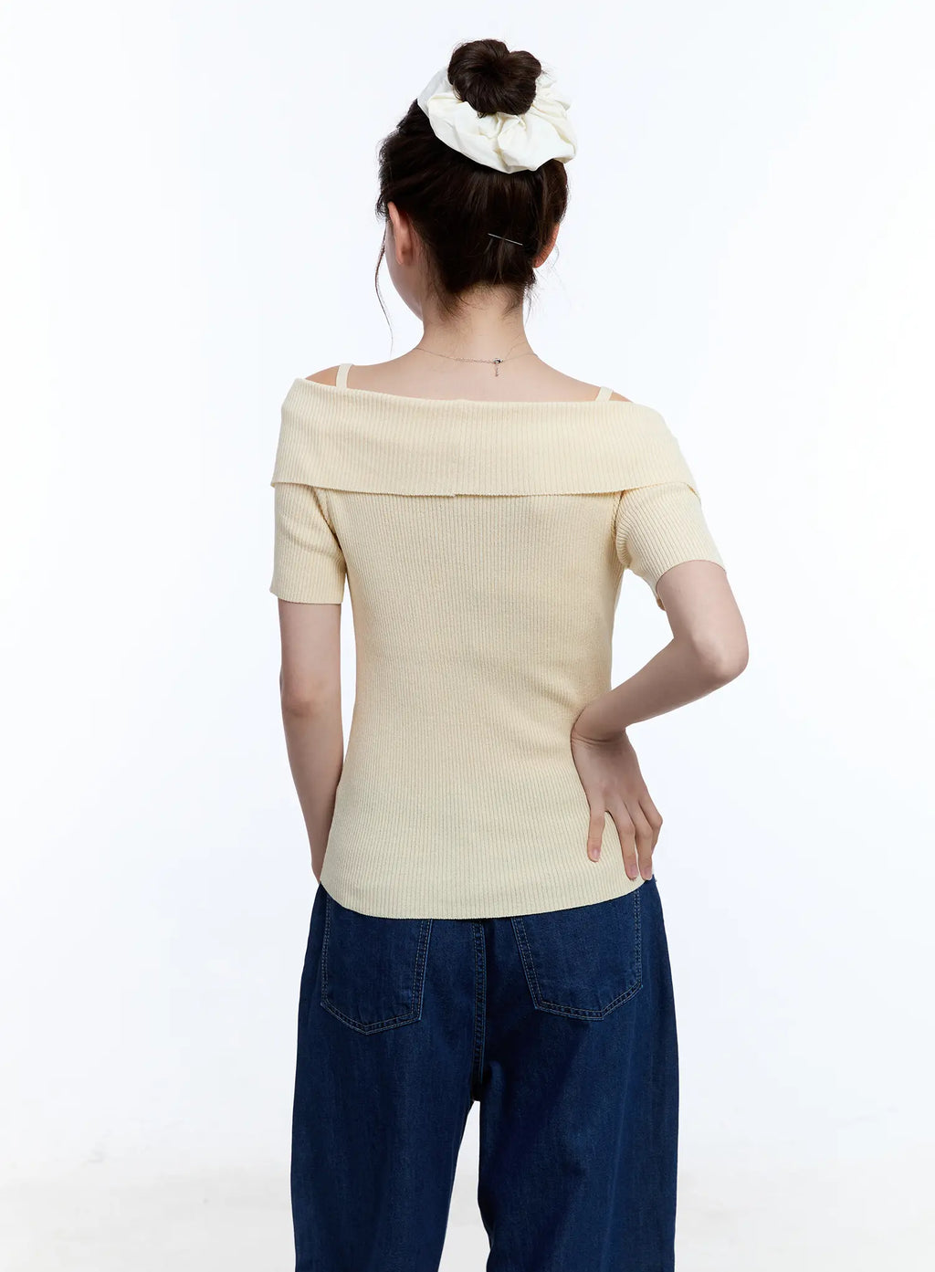 Ribbed Off-Shoulder Top CU513