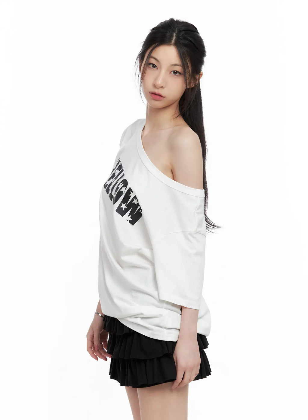Graphic Off-Shoulder Oversized Tee CL501