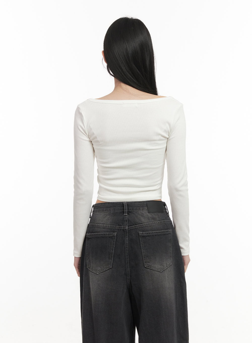 Buttoned Slim-Fit Crop Top CF514