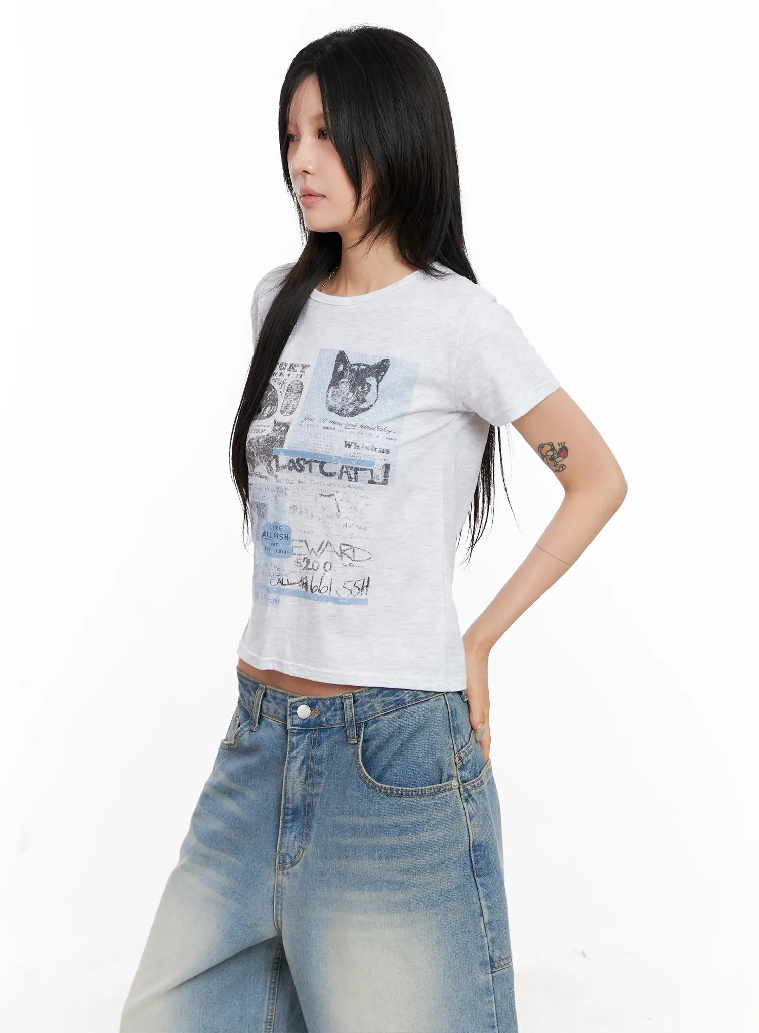 Kitty Graphic Cropped Tee CL525