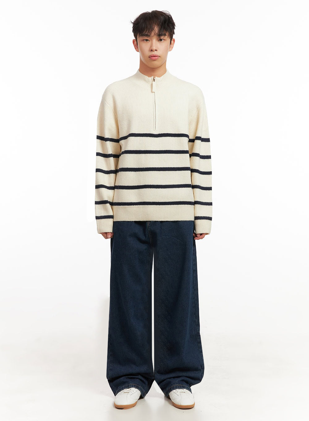 Men's Wide-Fit Solid Denim Jeans ID431