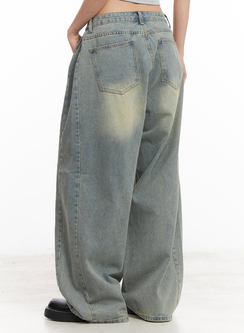 Hillary Washed Wide-Leg Jeans CM504