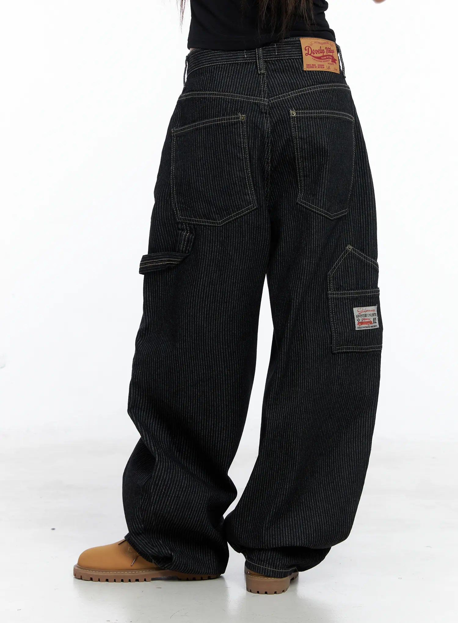 Harris Pocket Patch Wide-Leg Jeans CS505