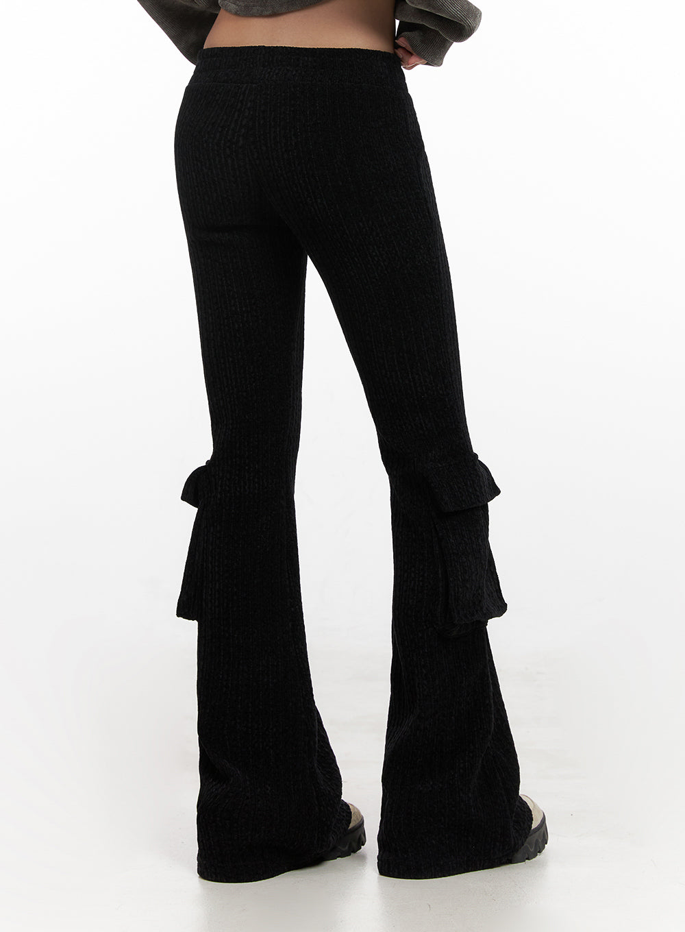 Slim-Fit Velvet Cargo Pants CN426