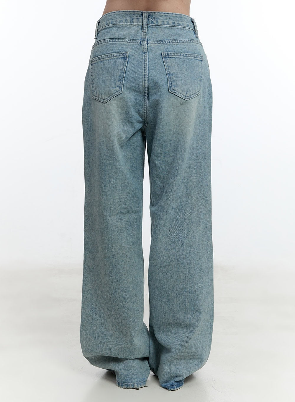 Kacy Washed Wide-Fit Flared Jeans CM521