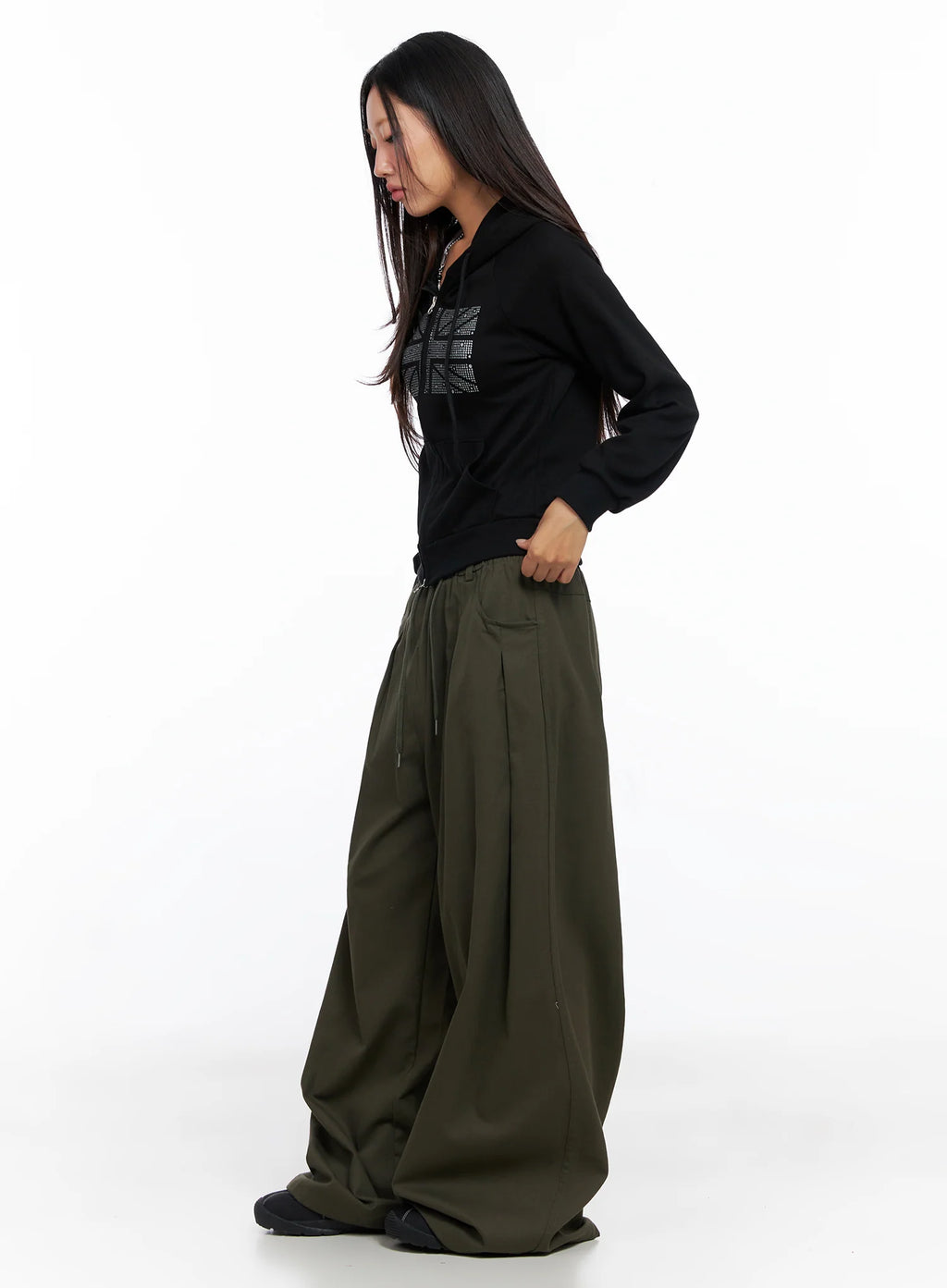 Graphic Cropped Hoodie CO515