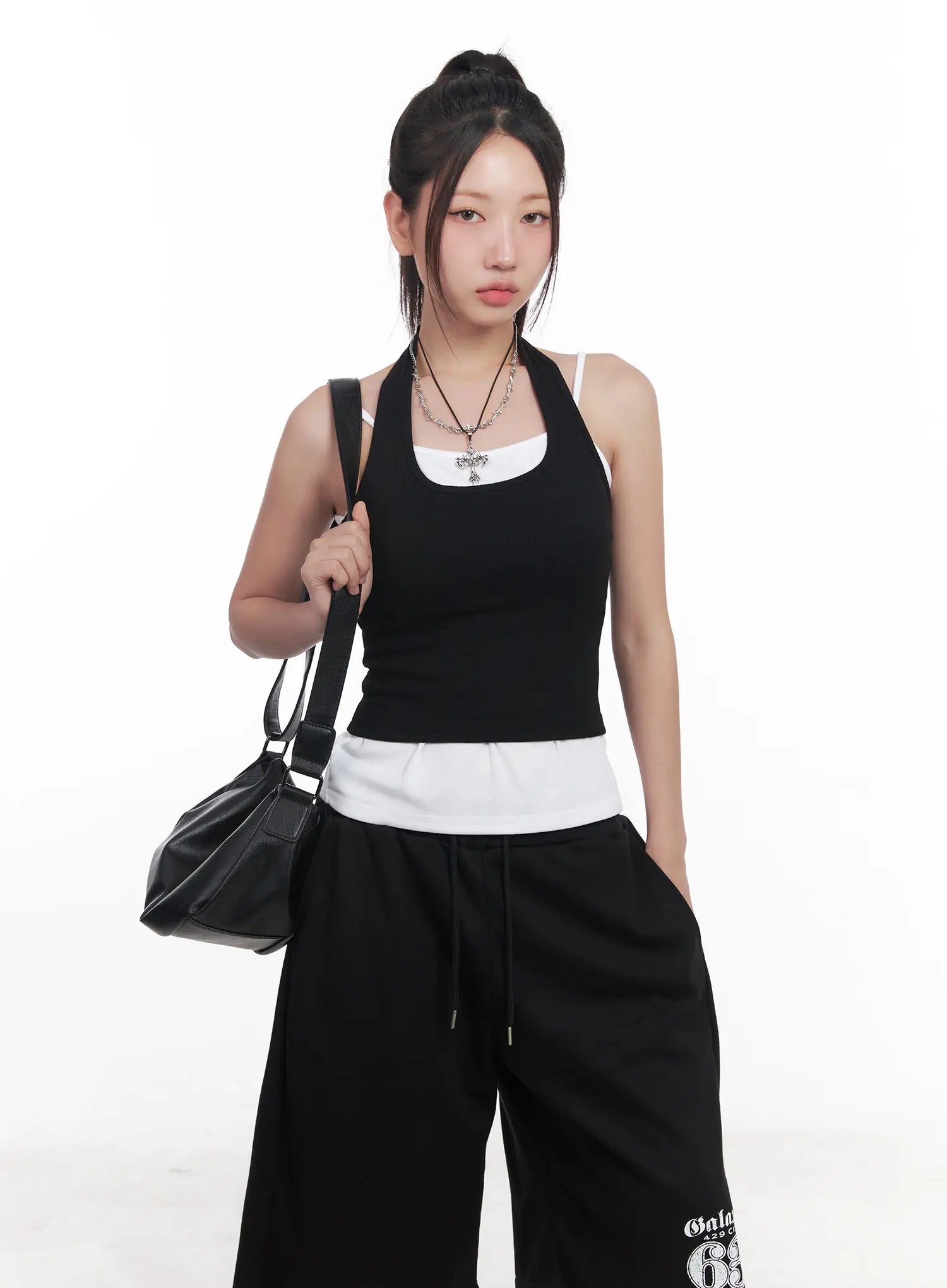 Cropped Halter Top CU517