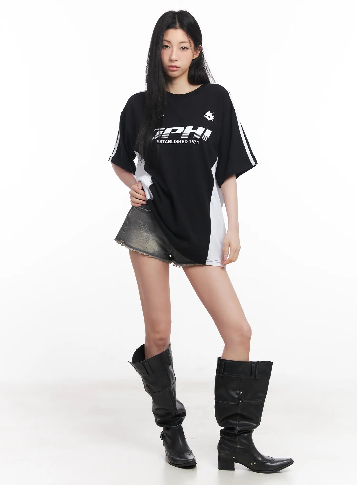 Oversized Striped Graphic Tee CU511