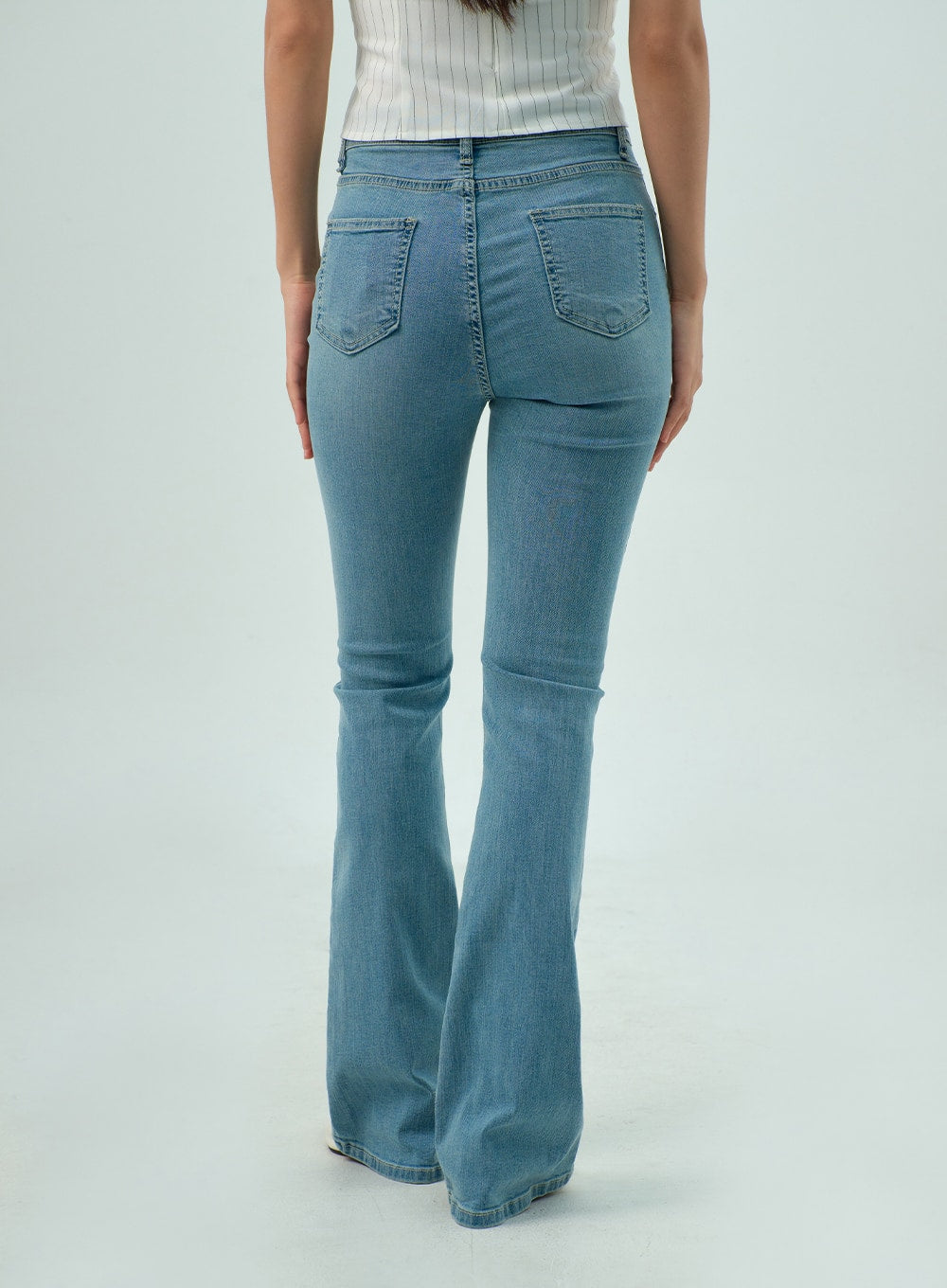 Light Wash Bootcut Jeans CY330