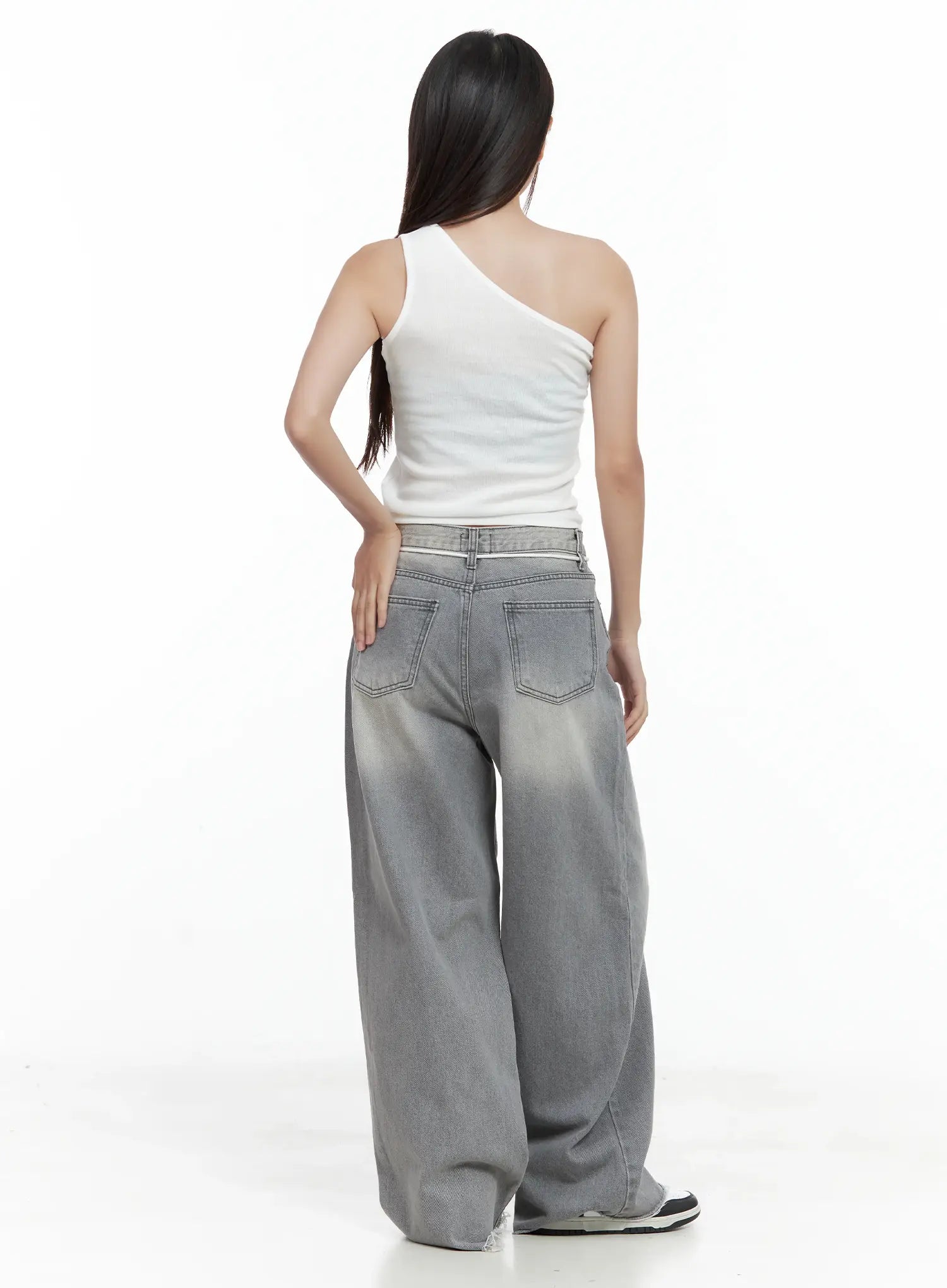 Asymmetric Graphic One-Shoulder Tank CL509