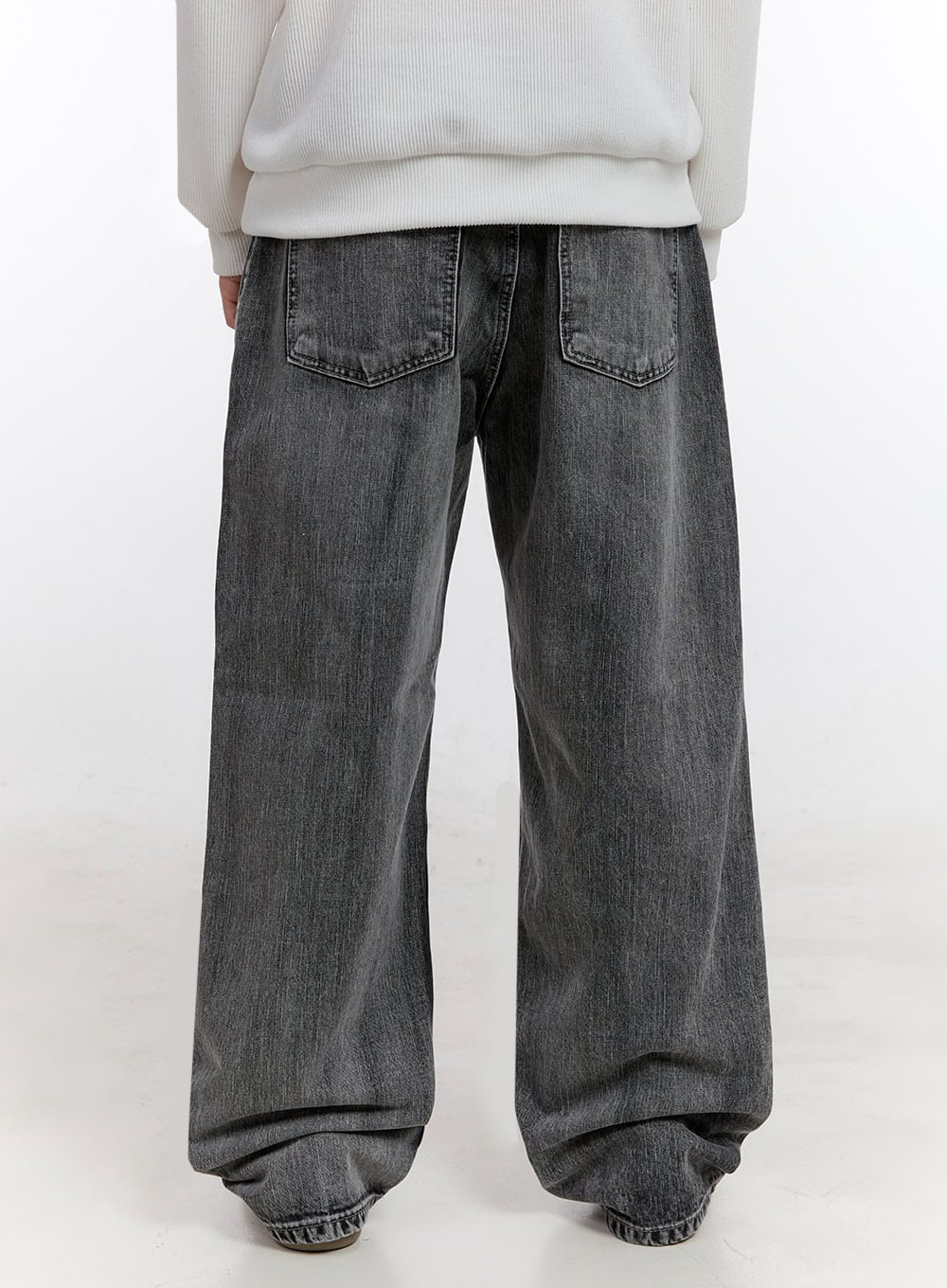 Men's Washed Wide-Fit Jeans IM525