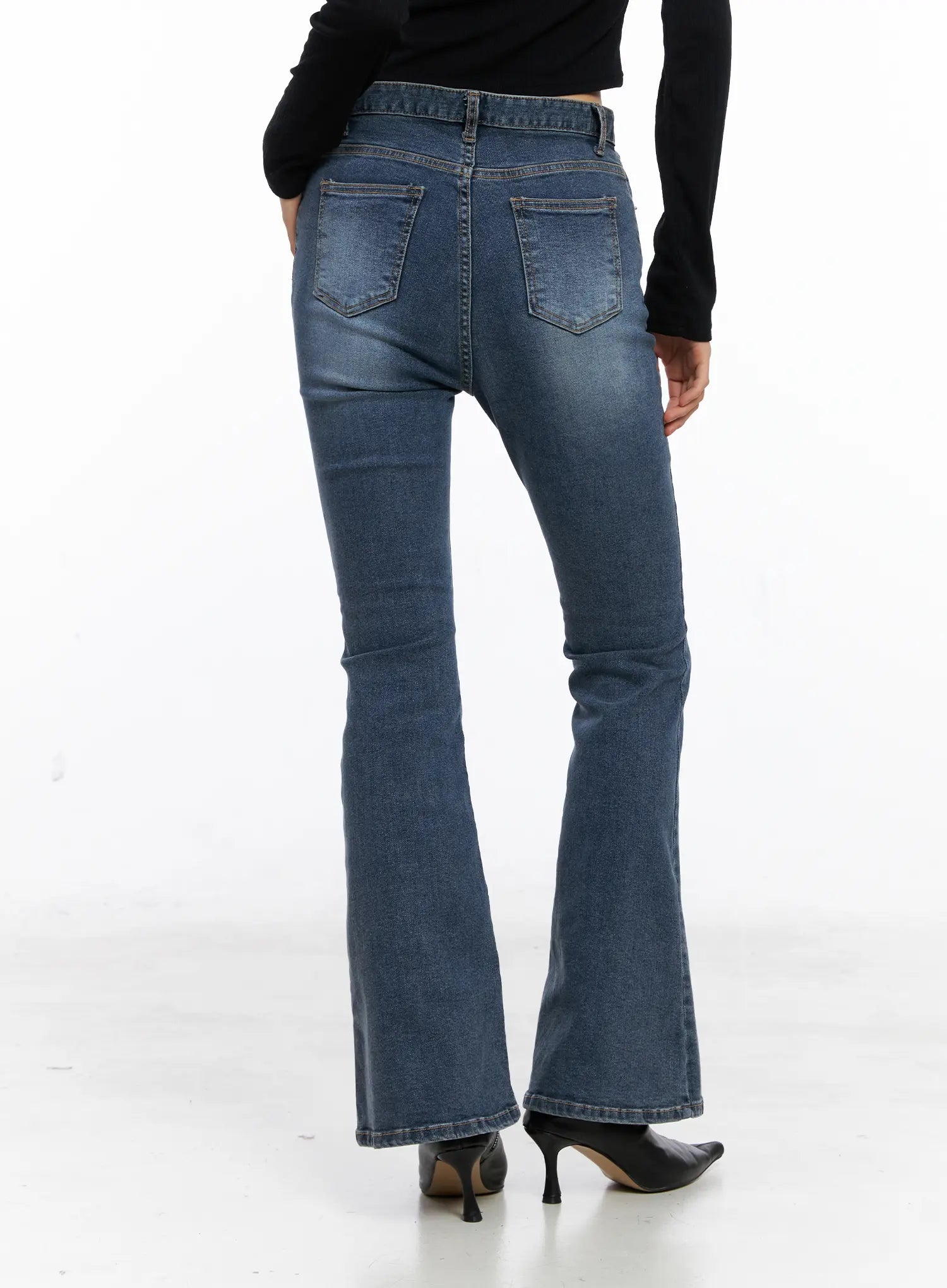 Malka Classic Flared Jeans CS509