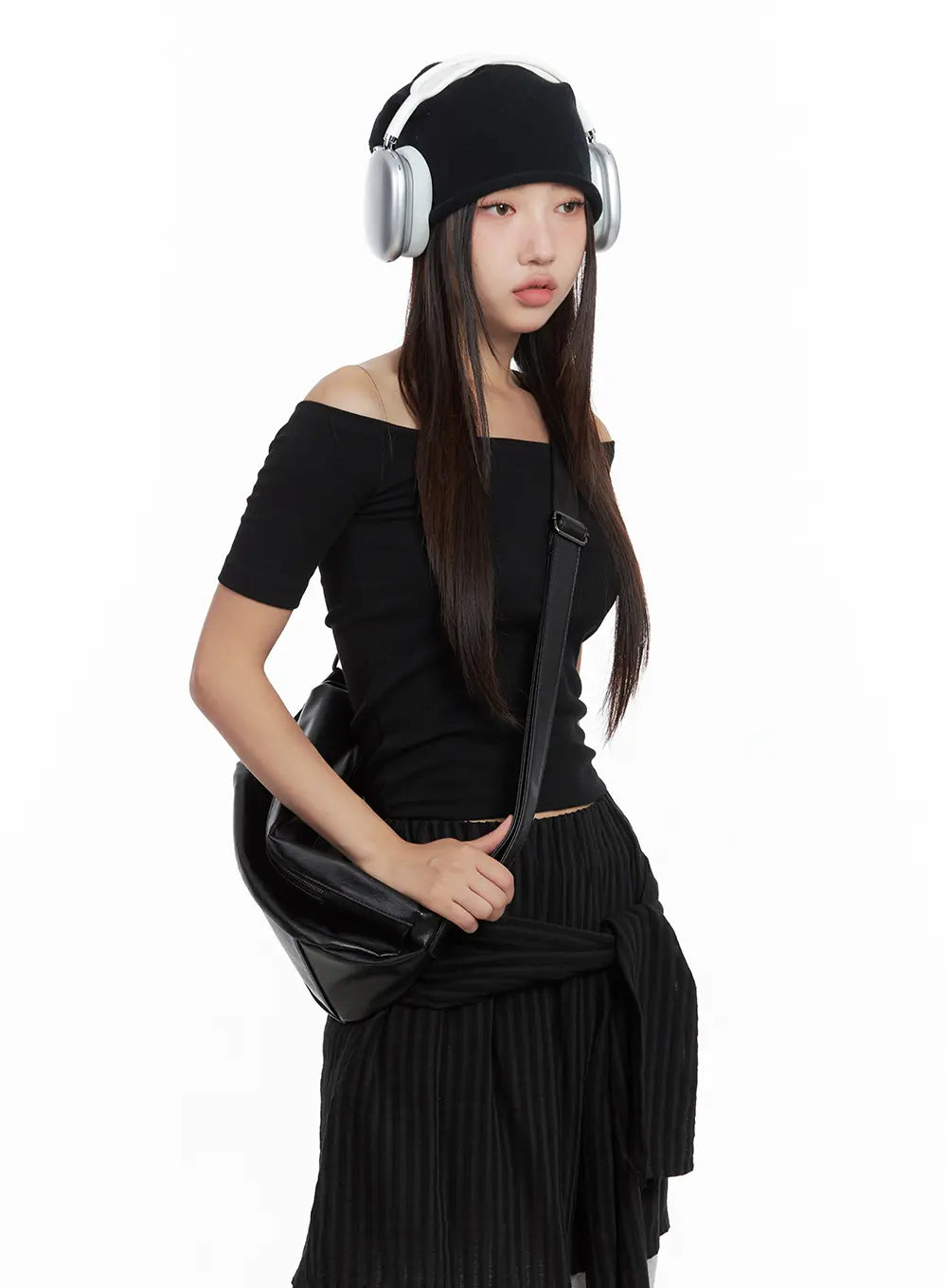 Slim Off-Shoulder Tee CL508