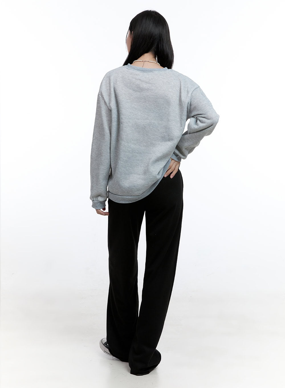 Wide-Fit Solid Sweatpants OO429