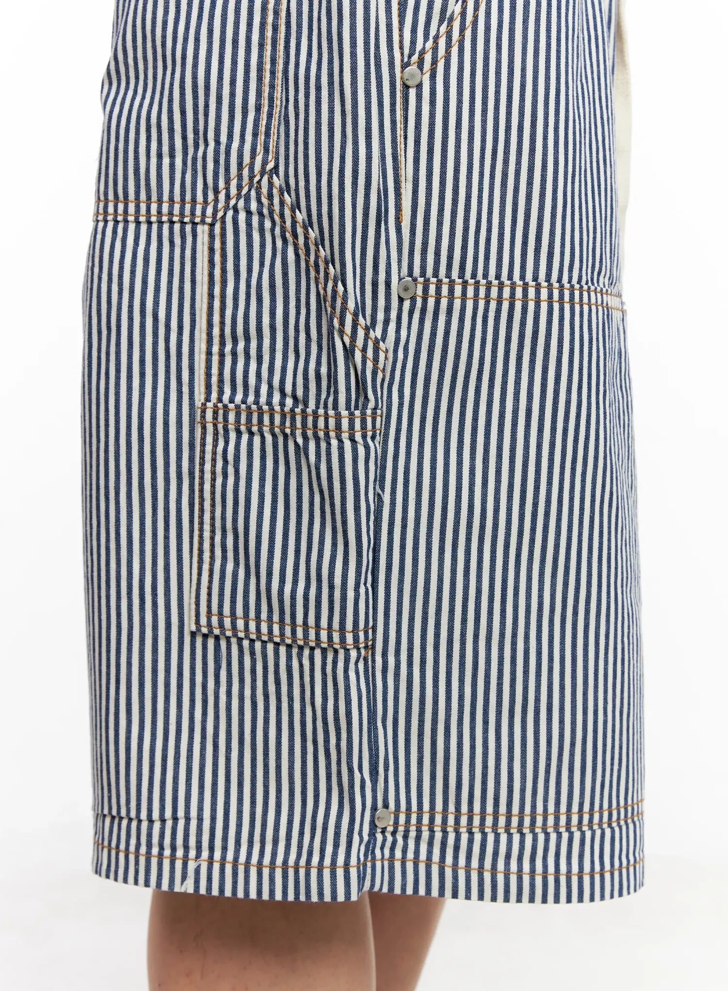 Men's Striped Bermuda Shorts IG511