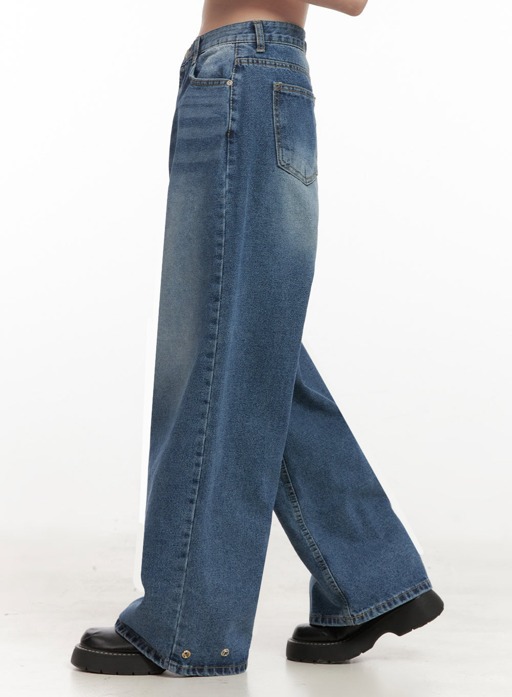 Alyssa Washed Wide-Fit Jeans IJ527