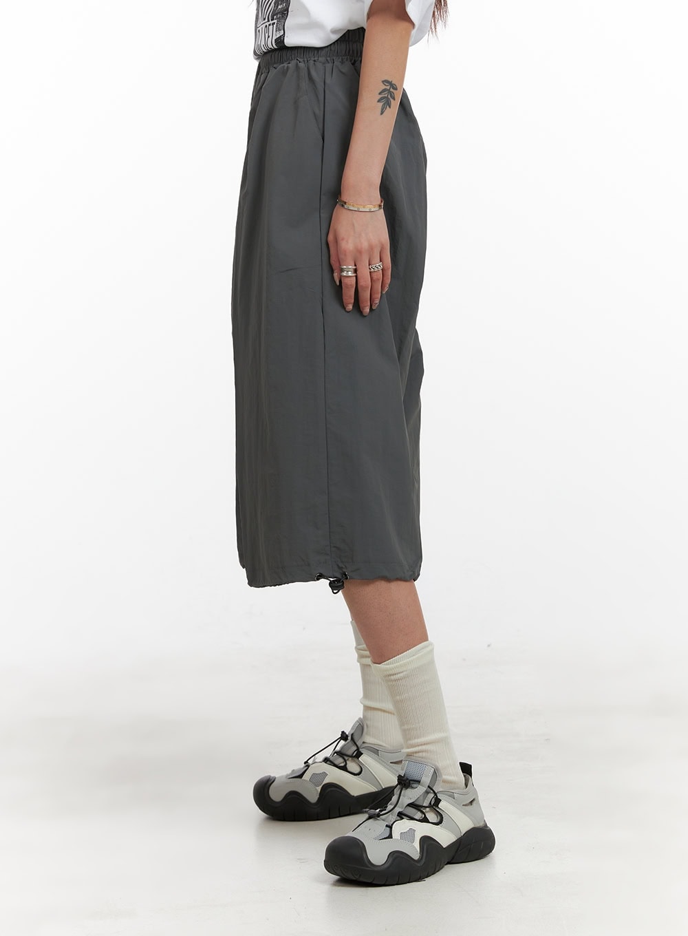 String-Banded Nylon Pants CA430