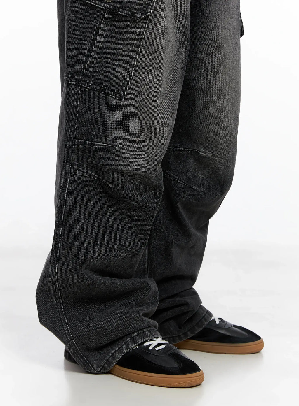 Men's Double Darted Cargo Wide-Leg Jeans IS509