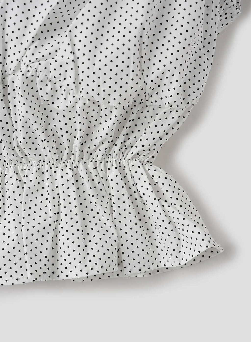 Polka Dot Sleeveless Blouse IU526