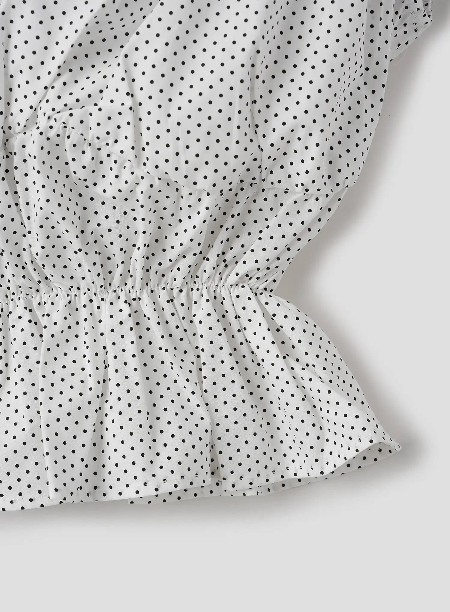 Polka Dot Sleeveless Blouse IU526