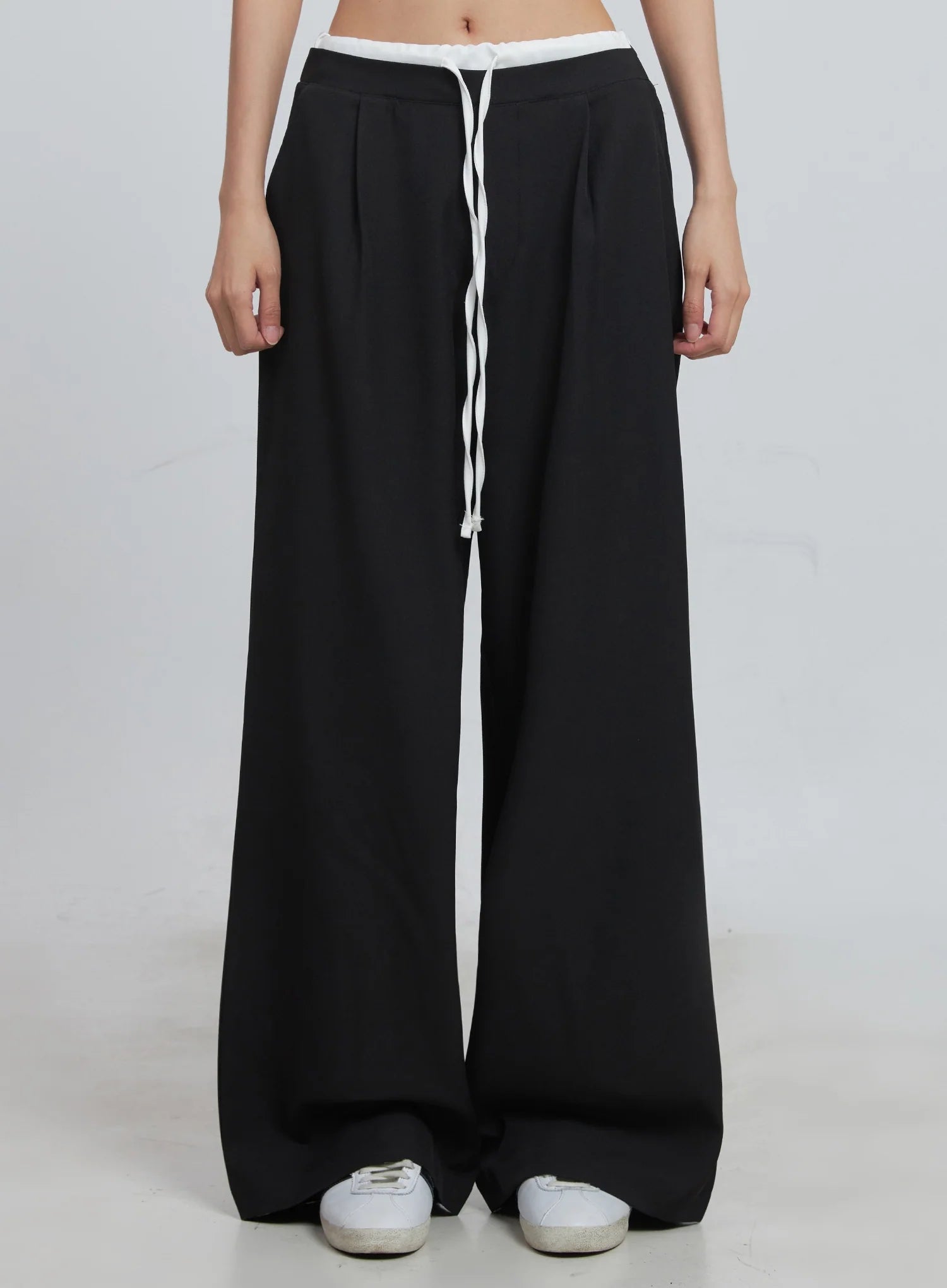 Layered Pintuck Wide-Leg Pants IU512