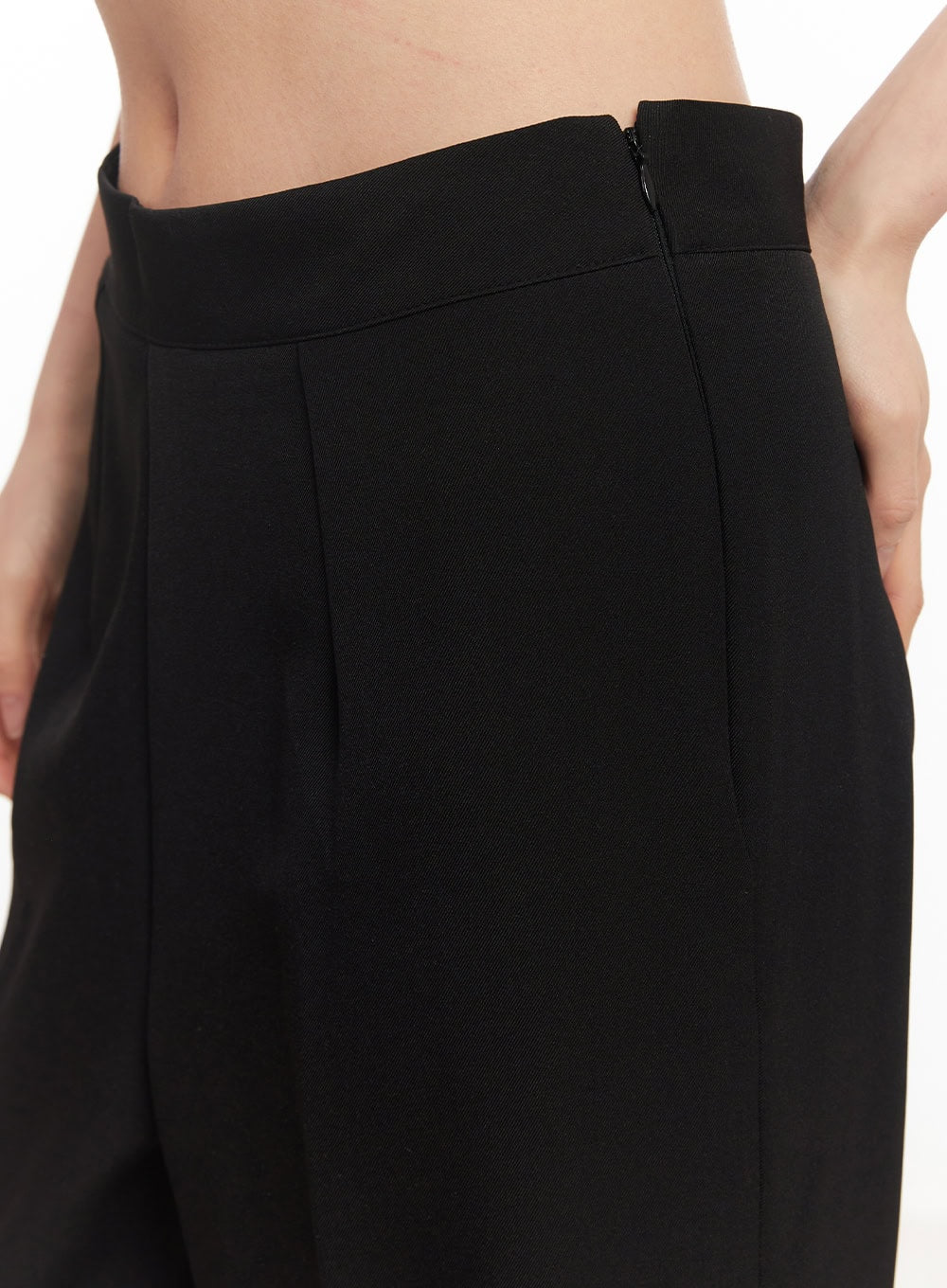 Side-Zip Loose-Fit Slacks CA516