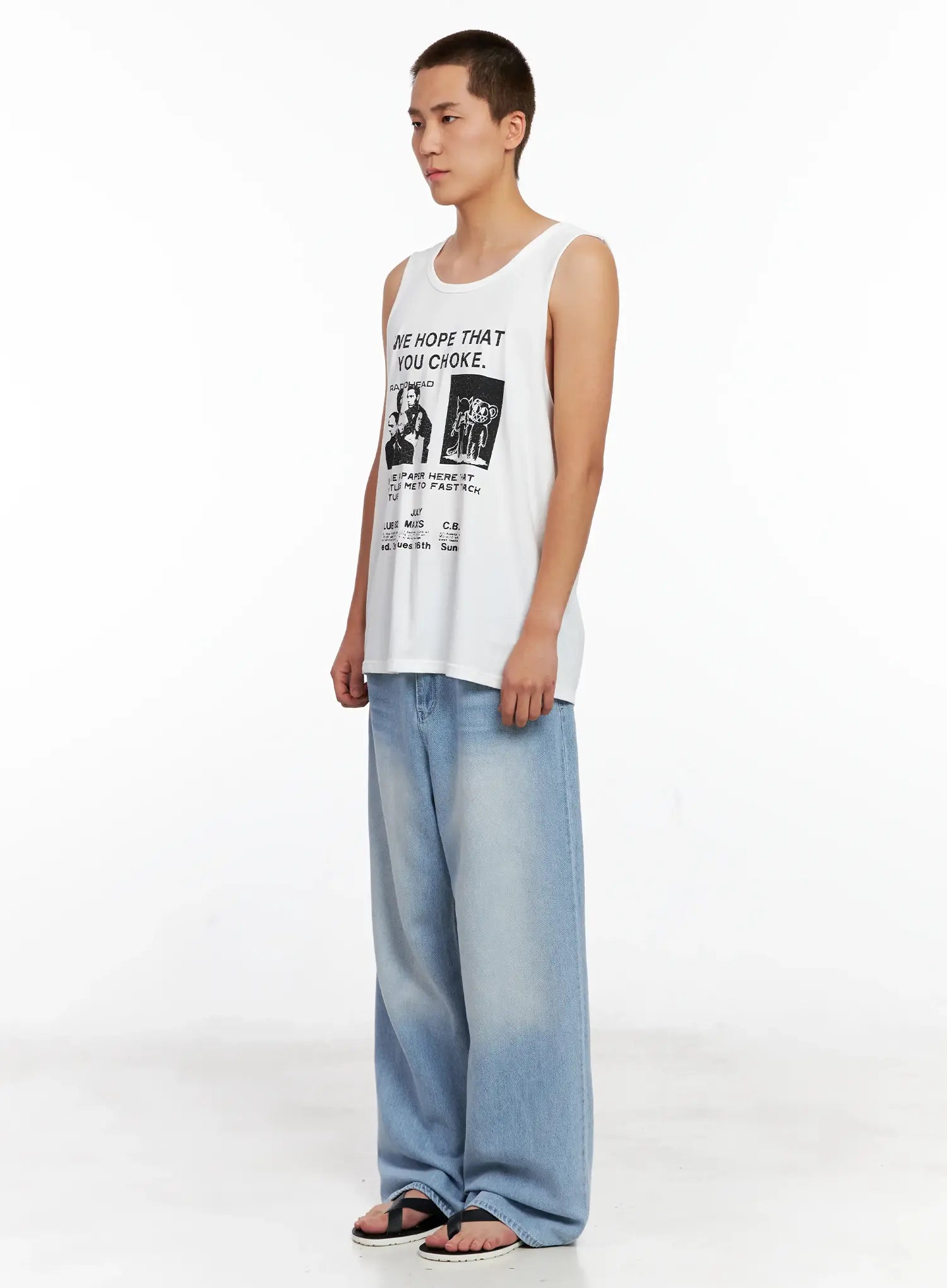 Men's Light-Wash Denim Jeans IG508