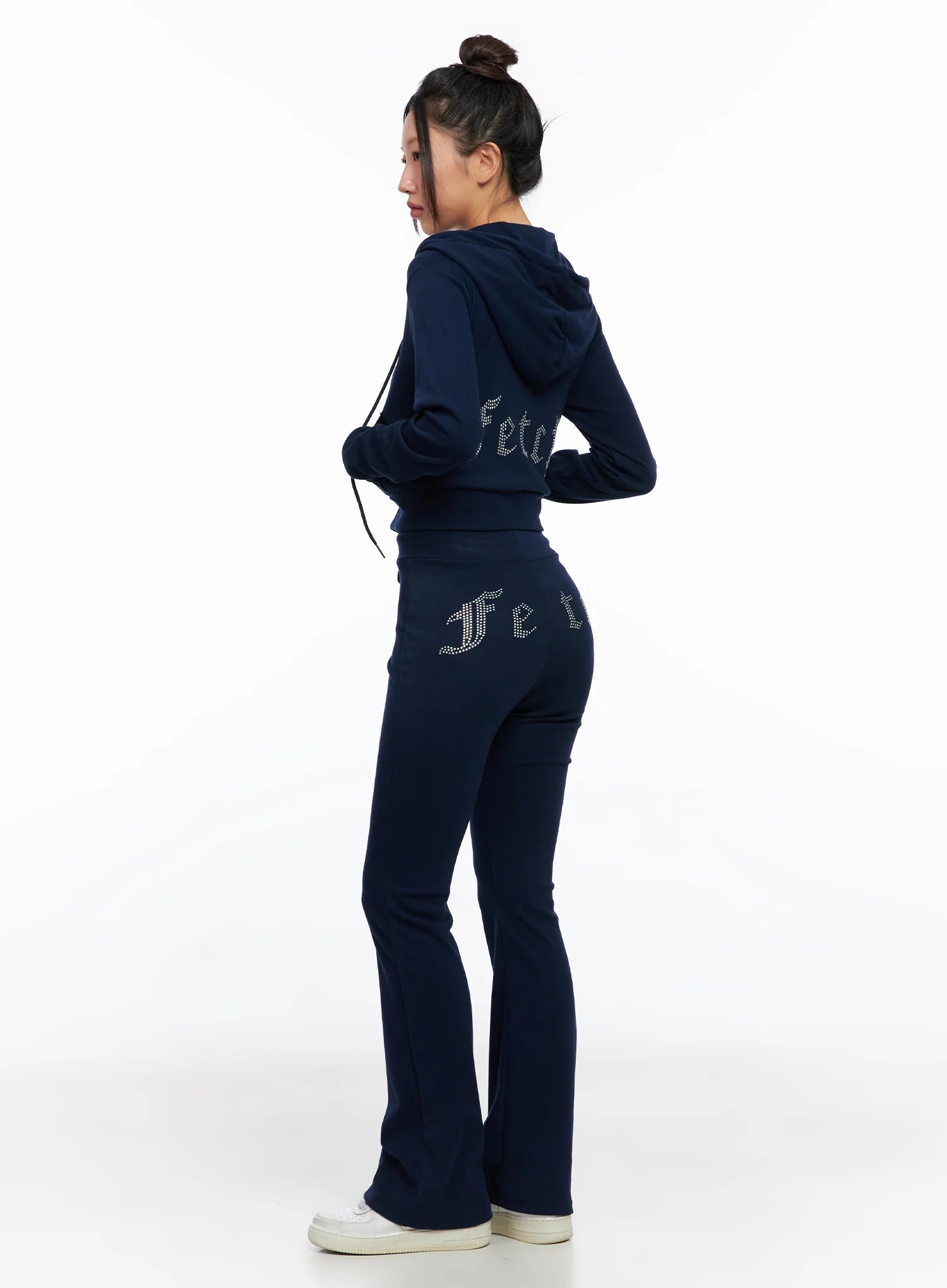 Graphic Bootcut Sweatpants CO515