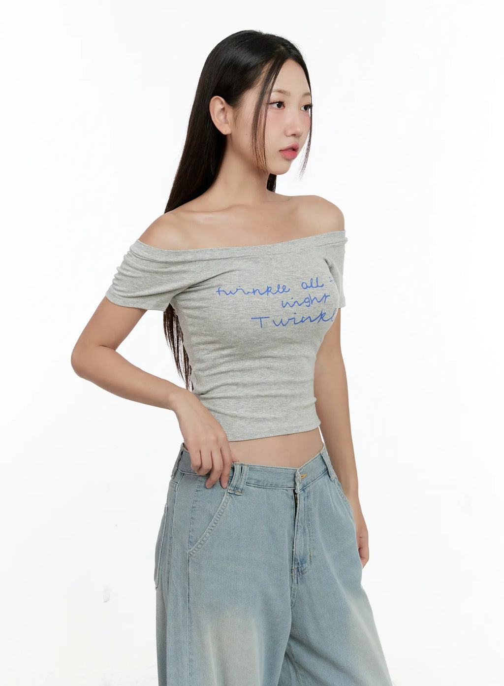 Off-Shoulder Graphic Top CL531