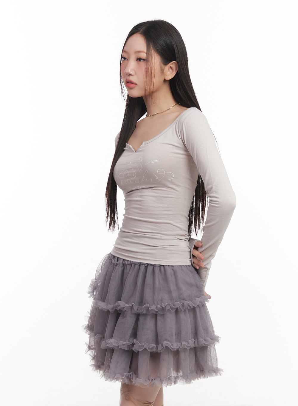 Graphic Long-Sleeve V-Neck Top CM528