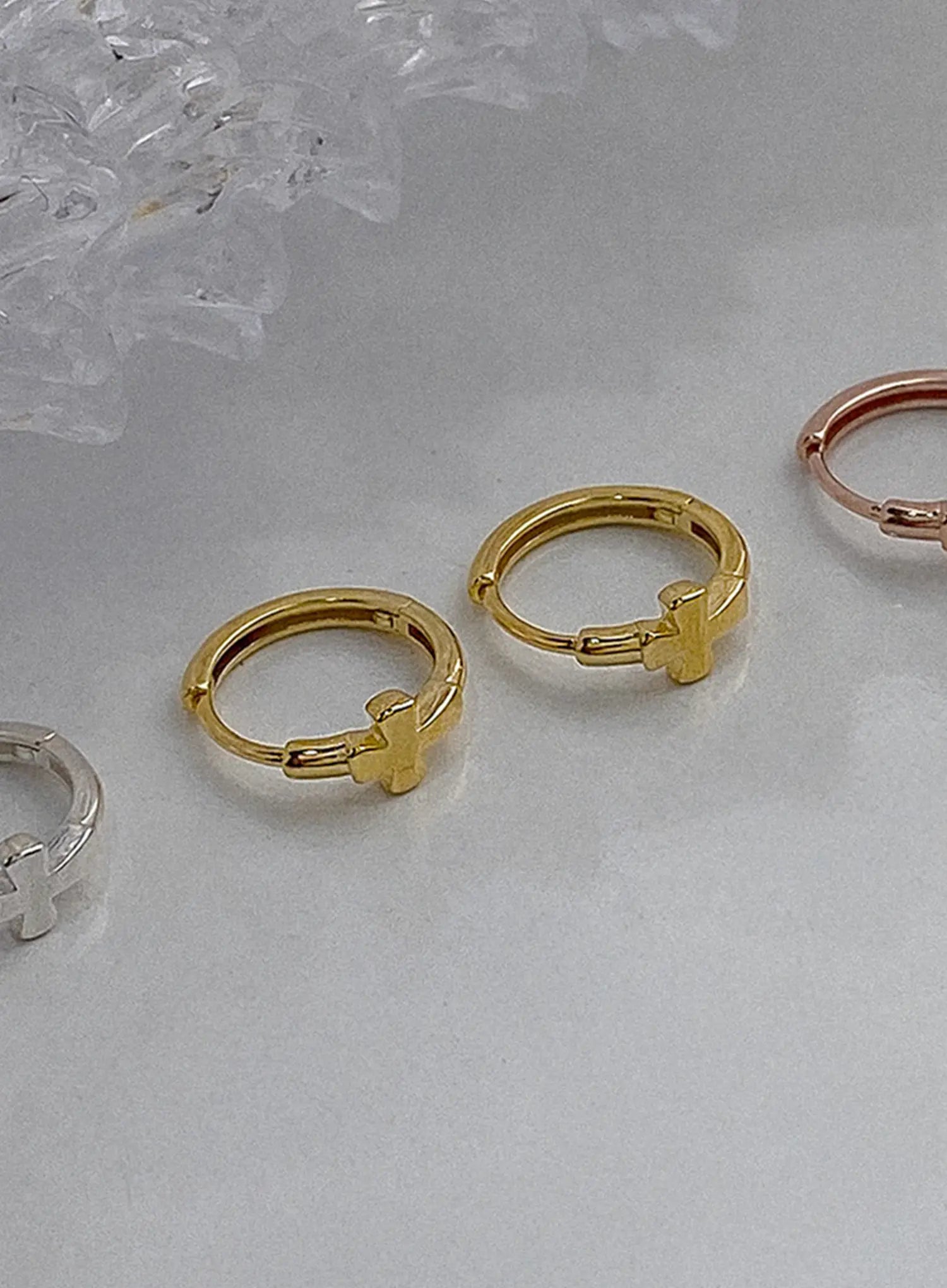 Bishop Cross Snap Earrings IU506