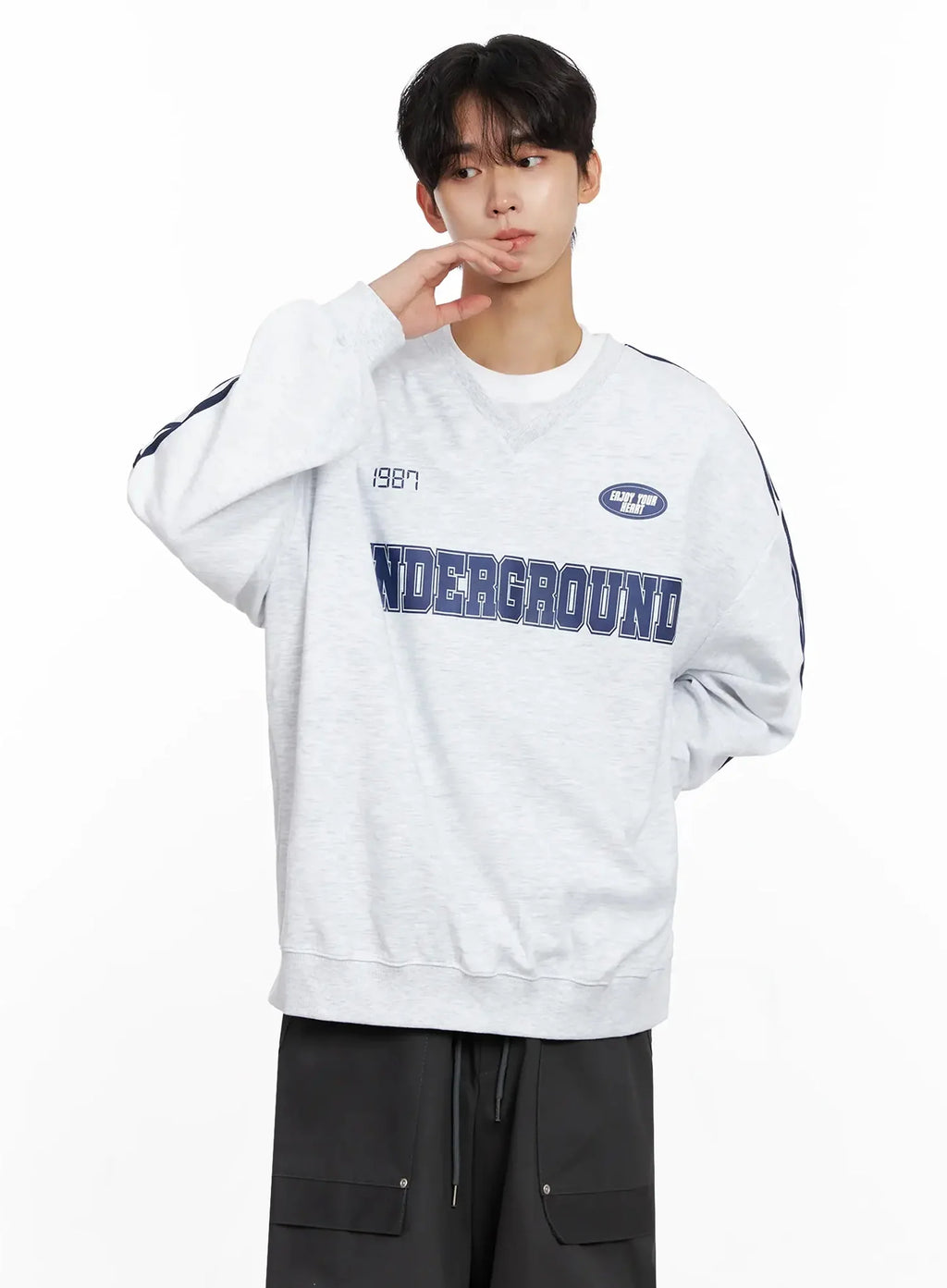 Men's Graphic V-Neck Sweatshirt IO516