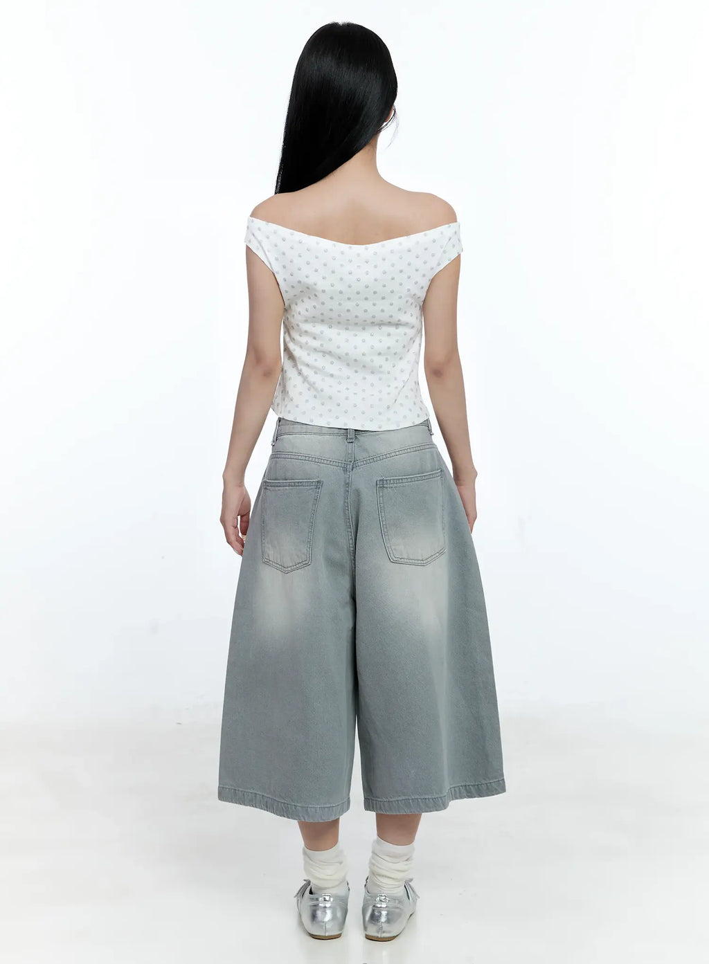 Polka-Dot Off-Shoulder Tee CG511