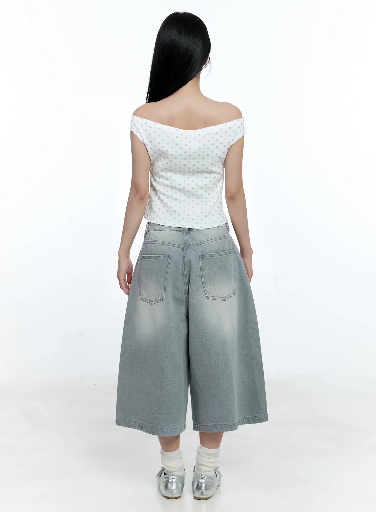 Polka-Dot Off-Shoulder Tee CG511