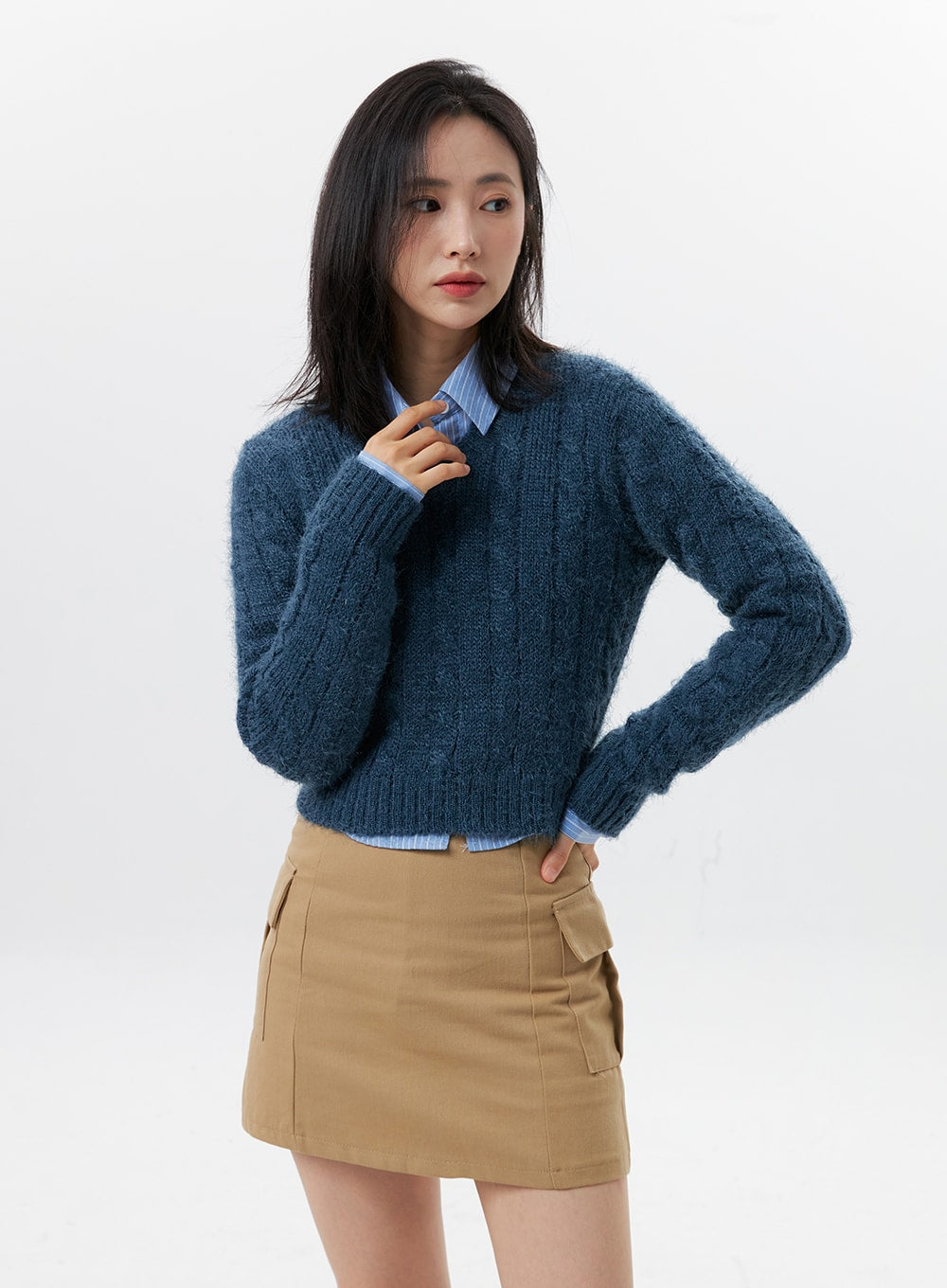 Cable Knit V-Neck Sweater OG315