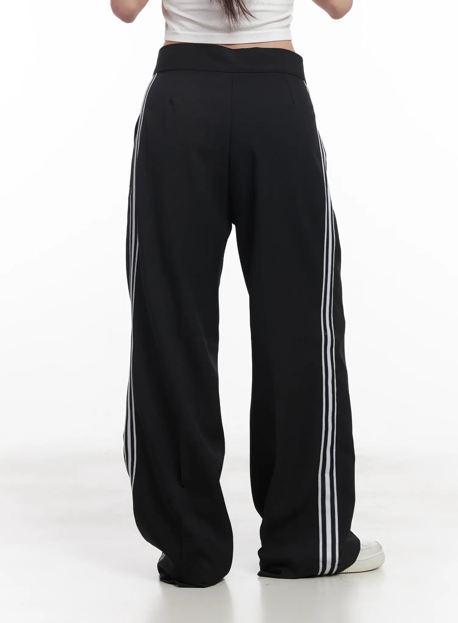 Pintuck Striped Wide-Fit Pants CU517