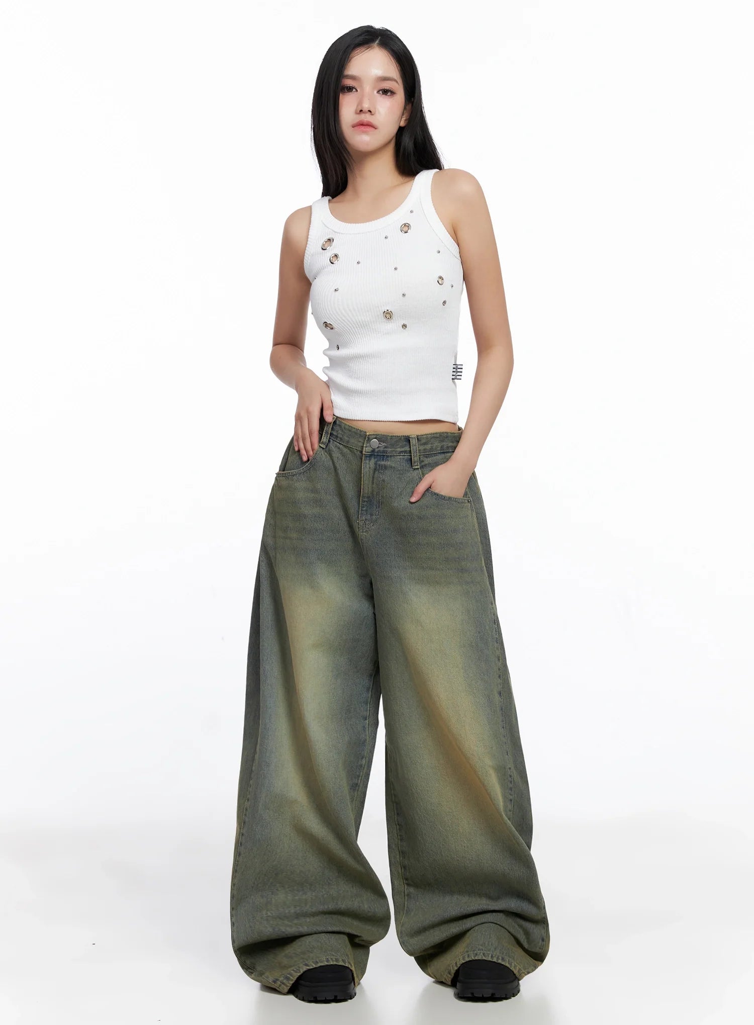 Ribbed Eyelet Slim-Fit Tank Top IS525